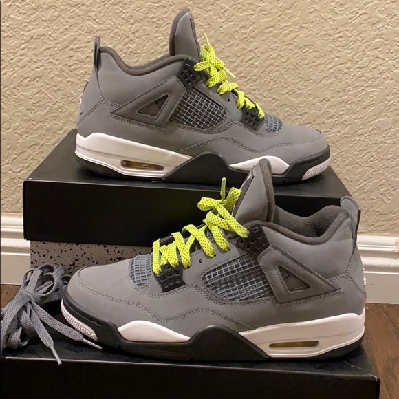 EUC AIR JORDAN 4 RETRO size 9 COOL GREY IV - Picture 1 of 8